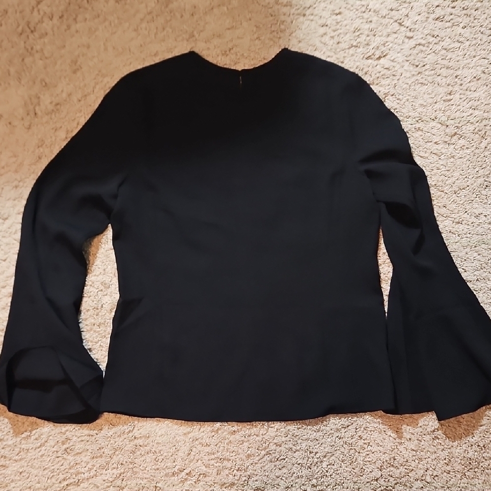 FRAME Flutter Sleeve Top - Picture 10 of 12